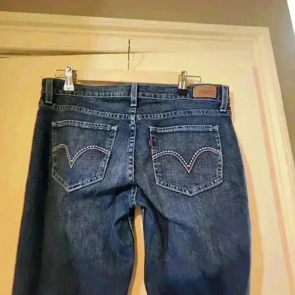 18. 524 jeans  Too superlow by Levi's  medium  wash denim size 9 - Picture 7 of 8
